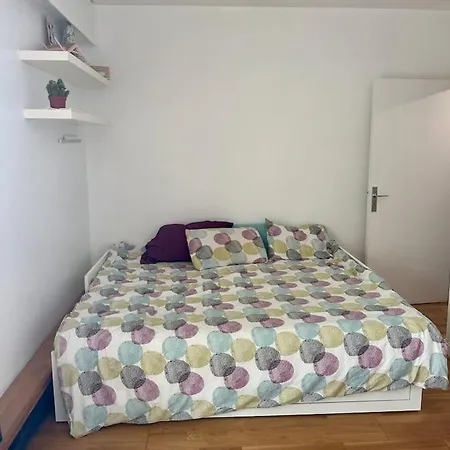 Apartment Studio, *