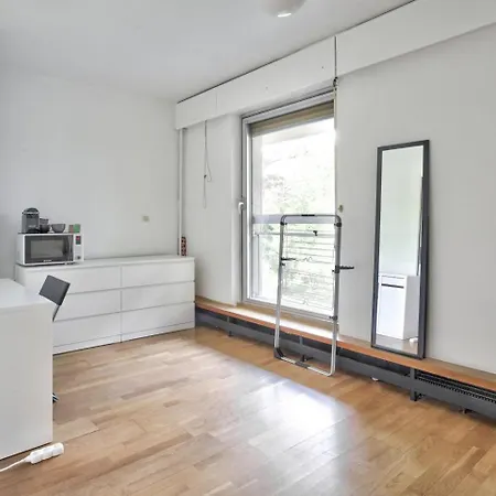 Studio, Apartment