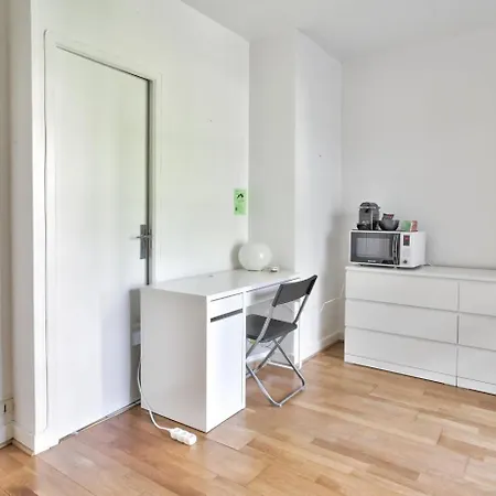 Apartment Studio, *