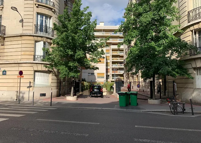 Studio, Paris
